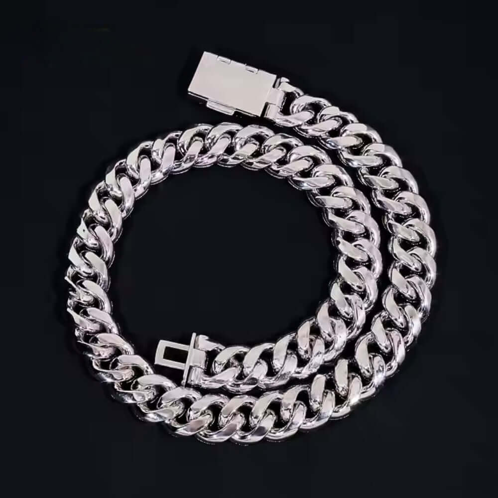 Moissanite Cuban Link Chain - 18mm