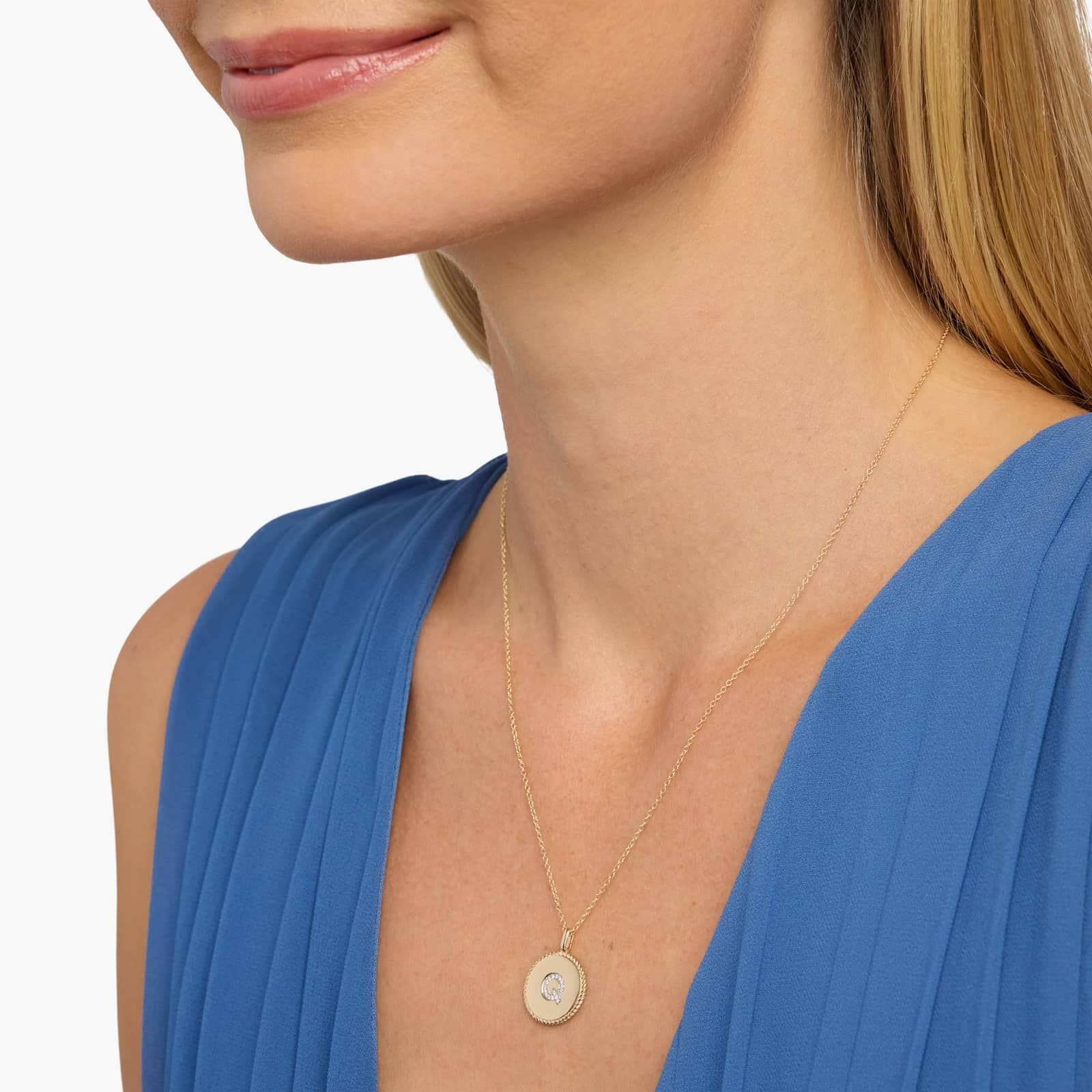 Pavé Diamond Letter Q Initial Pendant in 14K Yellow Gold