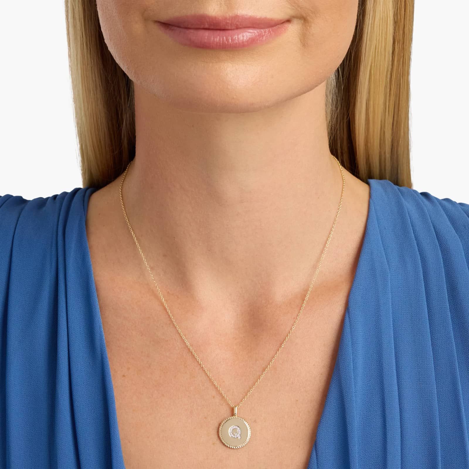 Pavé Diamond Letter Q Initial Pendant in 14K Yellow Gold
