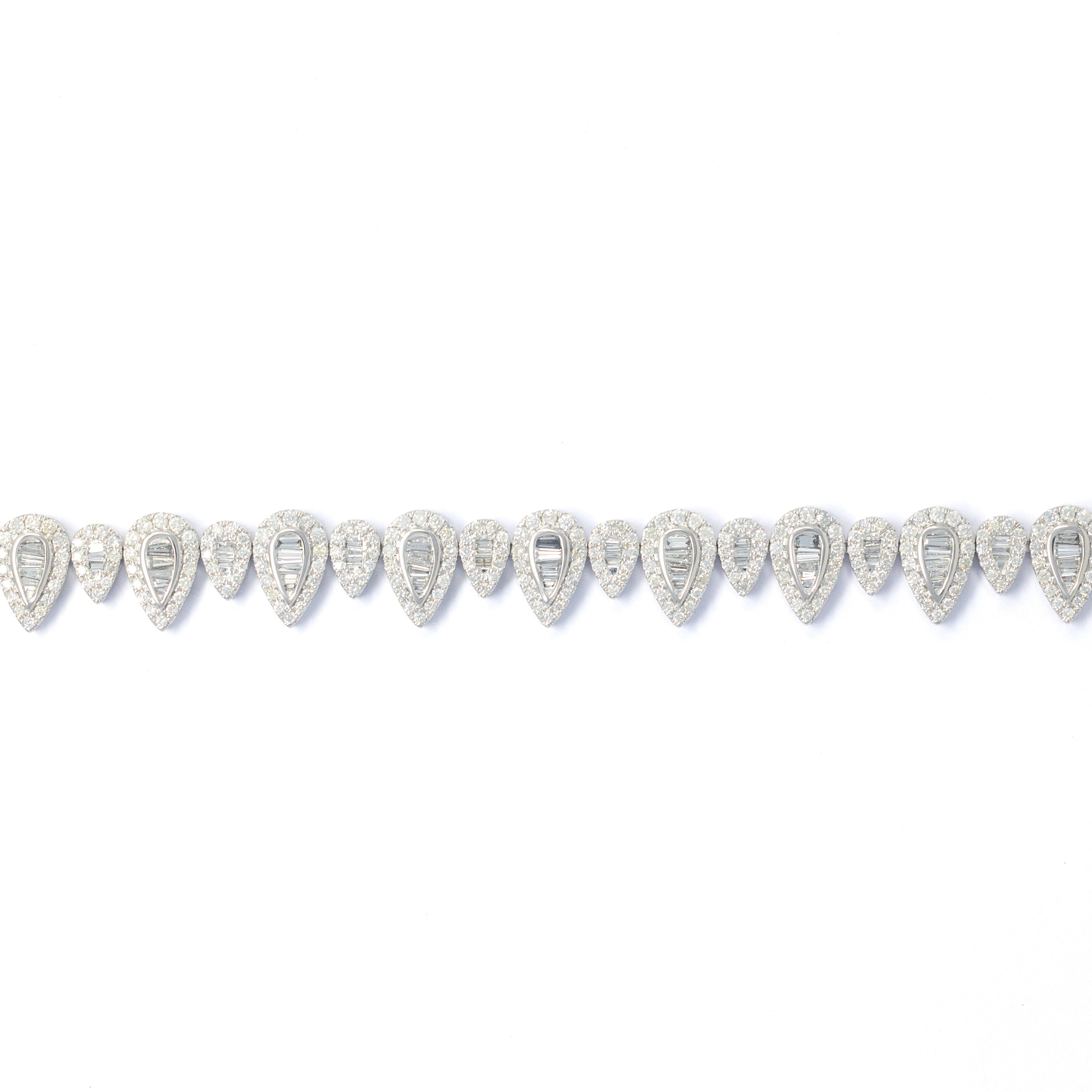 Pear Bracelet With Diamonds And Baguettes