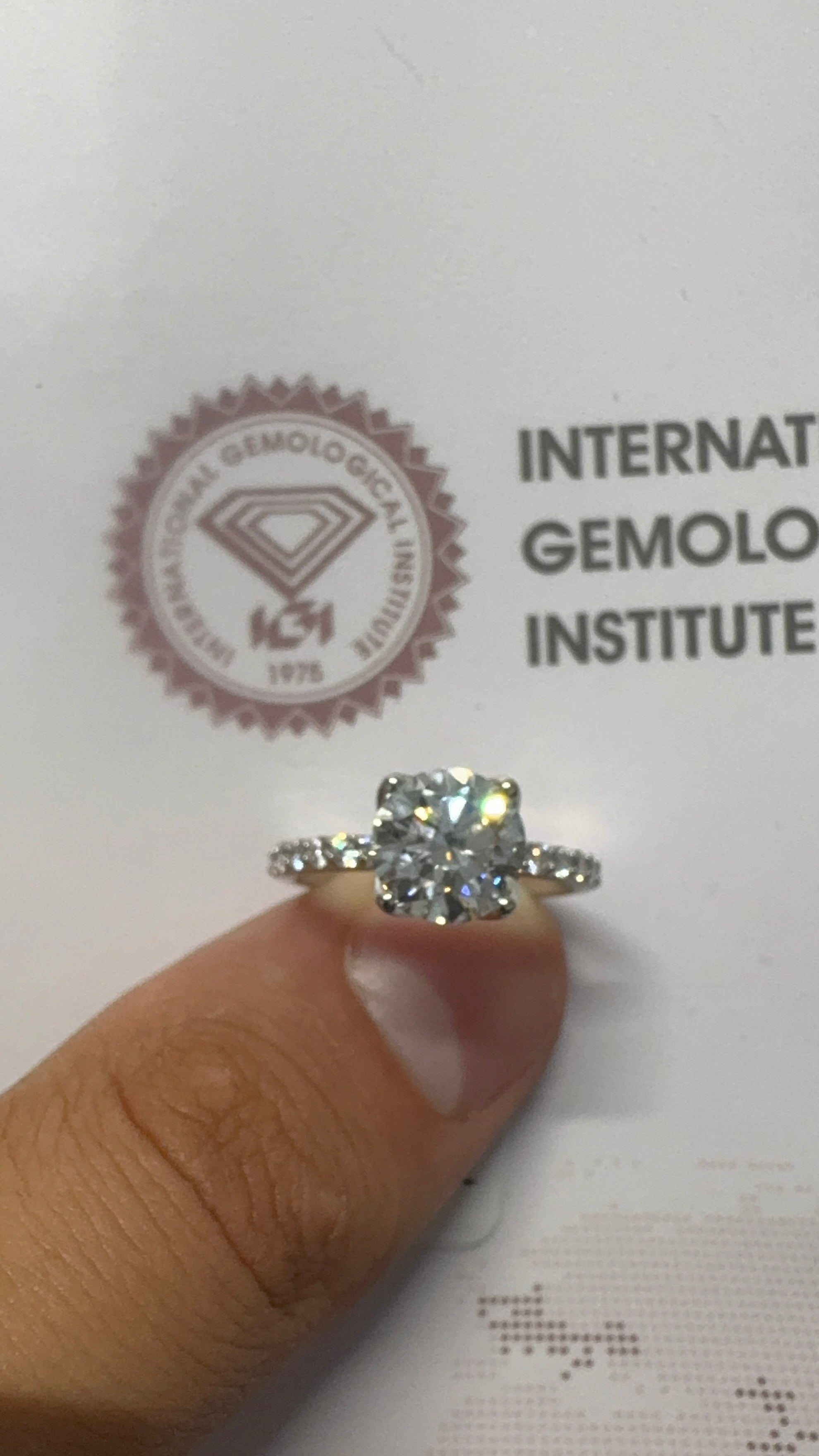 18K White Gold & Lab-Grown Diamond Engagement Ring