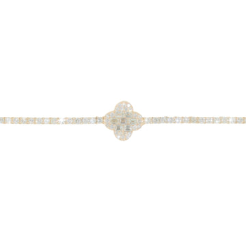 Tennis Bracelet With Center Colver