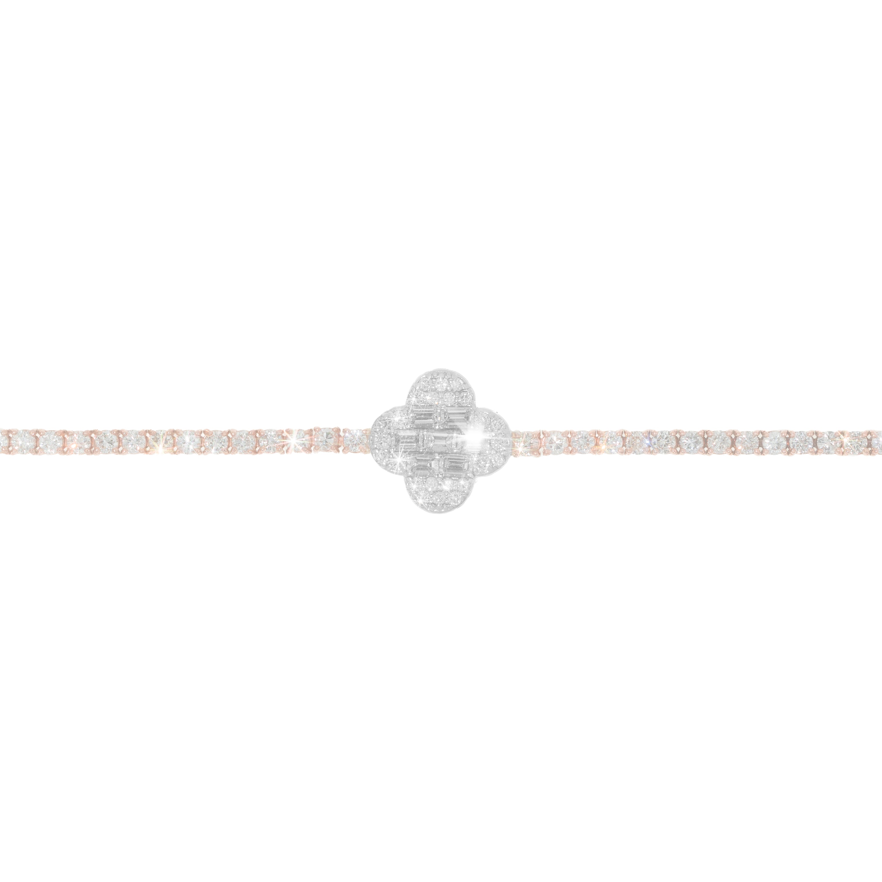 Tennis Bracelet With Center Colver