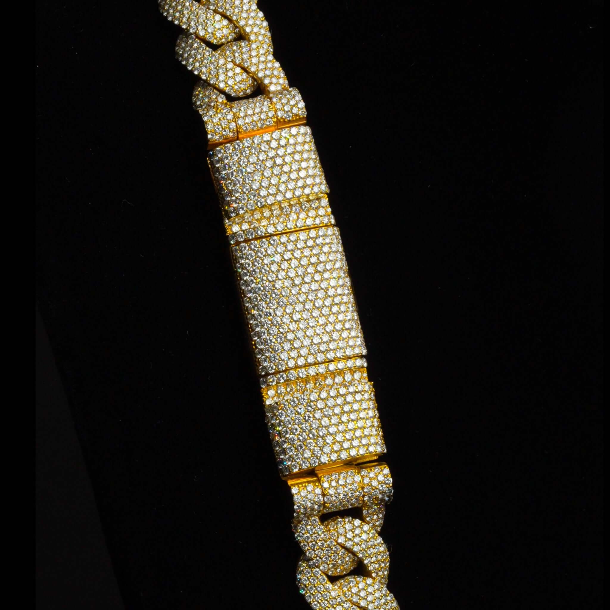 Diamond Cuban Link Chain - Semi Solid - 16mm
