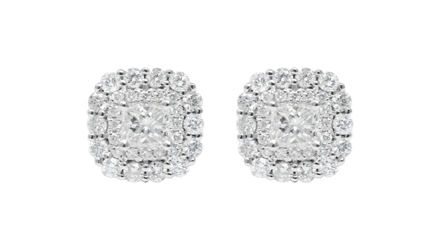Diamond Earrings in 18K White Gold (2.8g)