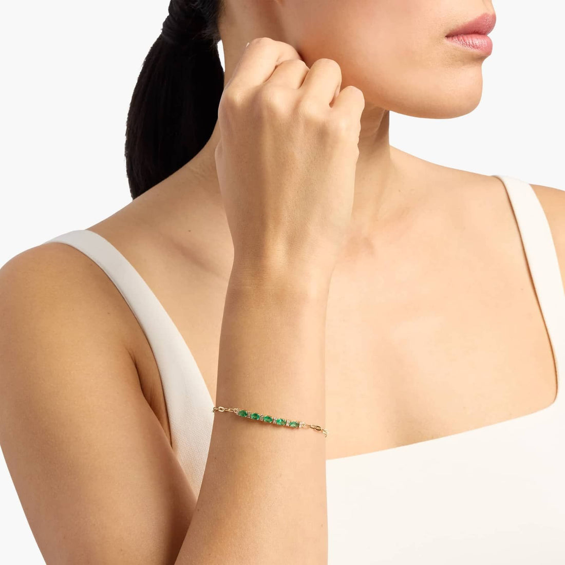 Diamond and Emerald Paperclip Bracelet in 14K Yellow Gold