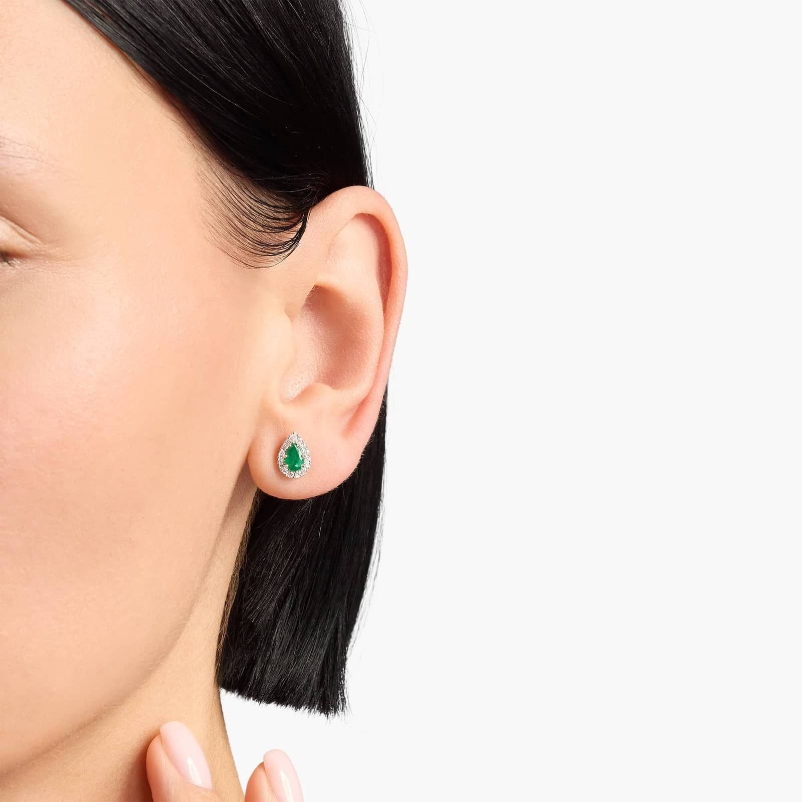 Pear-Shaped Emerald Stud Earrings with Diamond Halo in 14k White Gold (6x4mm)