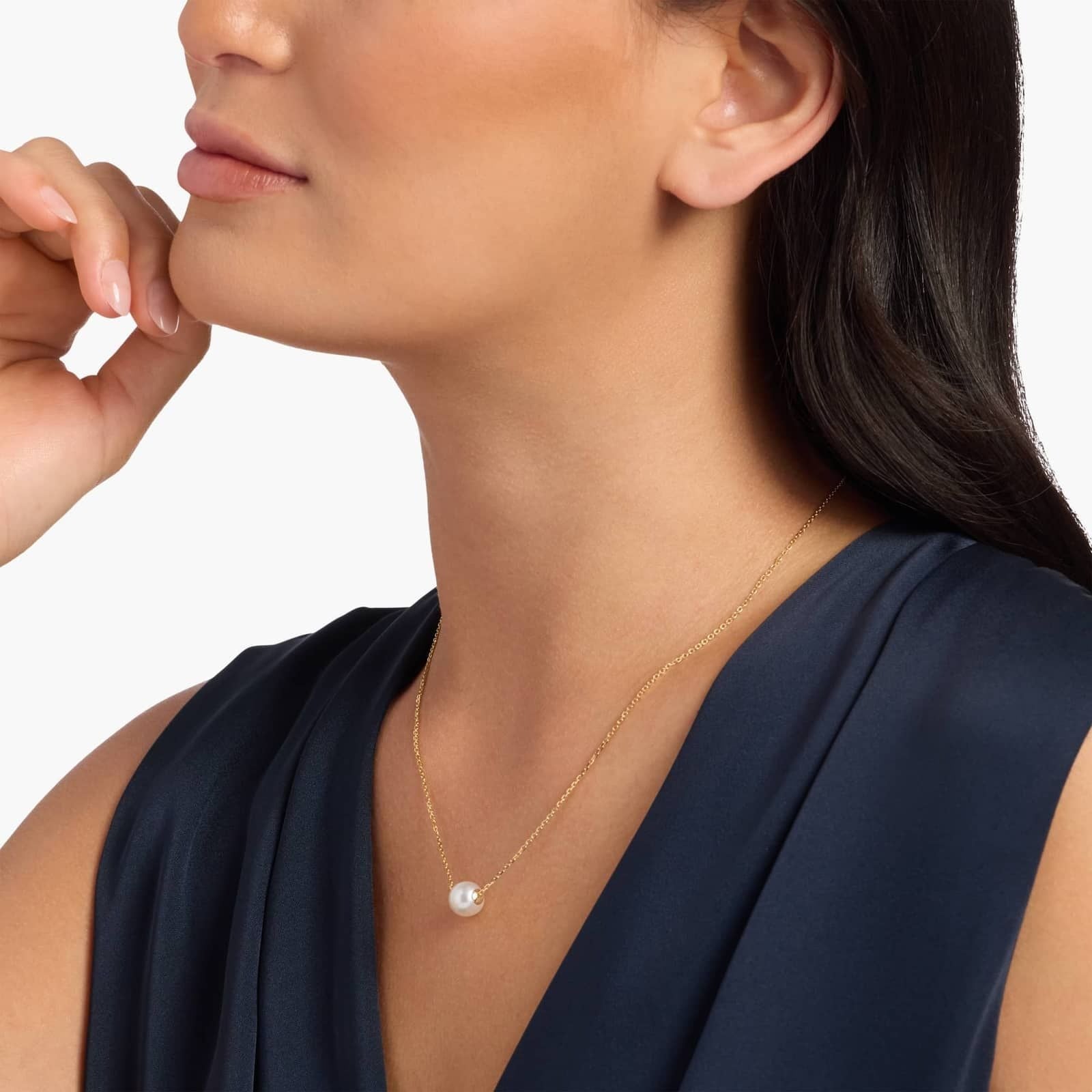 Single South Sea Pearl Station Pendant in 14K Yellow Gold (9-10 mm)