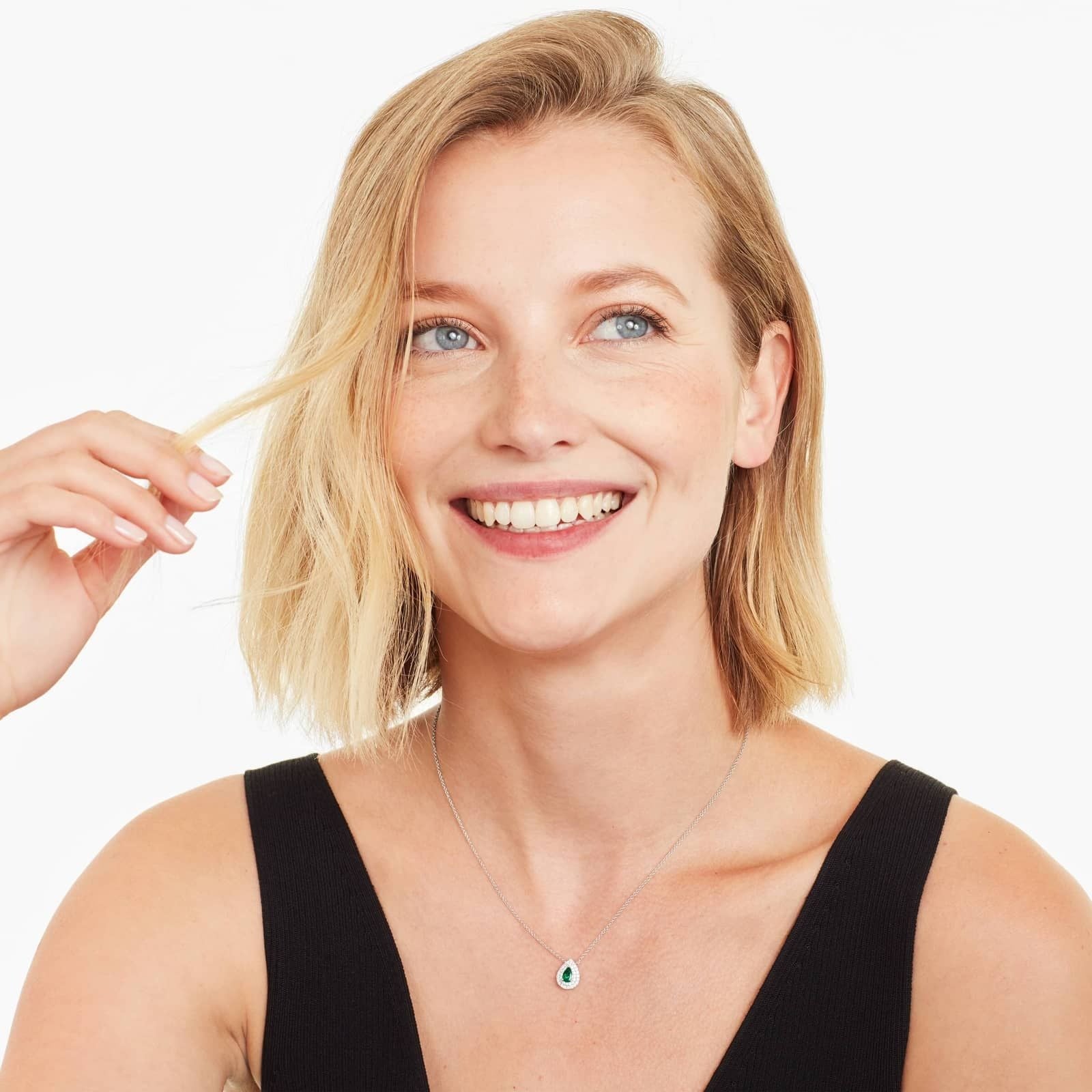 18K White Gold Pear Shape Emerald Double Diamond Halo Necklace