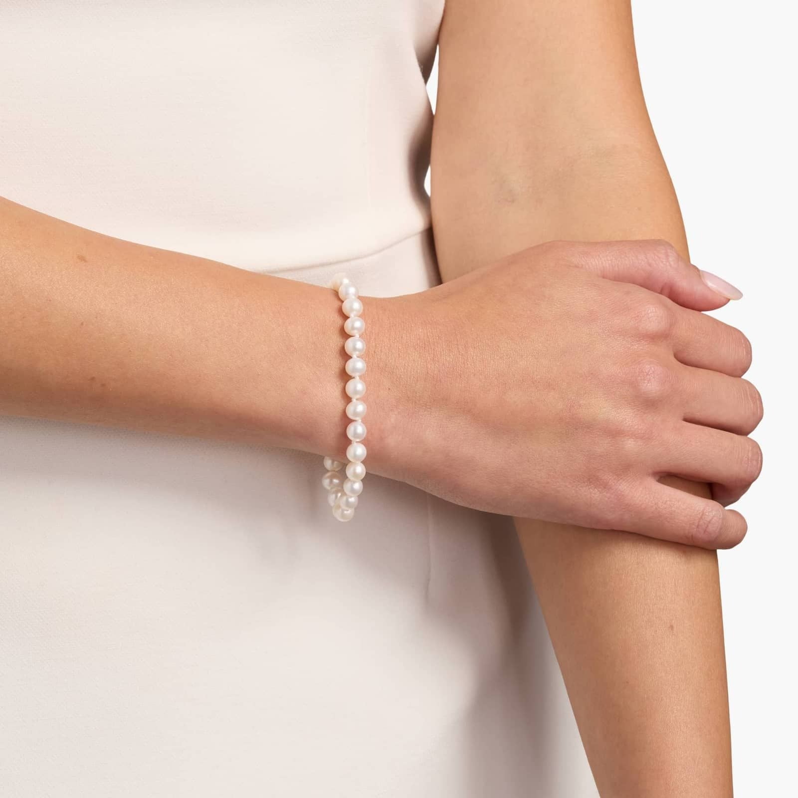 7" Freshwater Cultured Pearl Bracelet in 14k Yellow Gold (6-6.5mm)