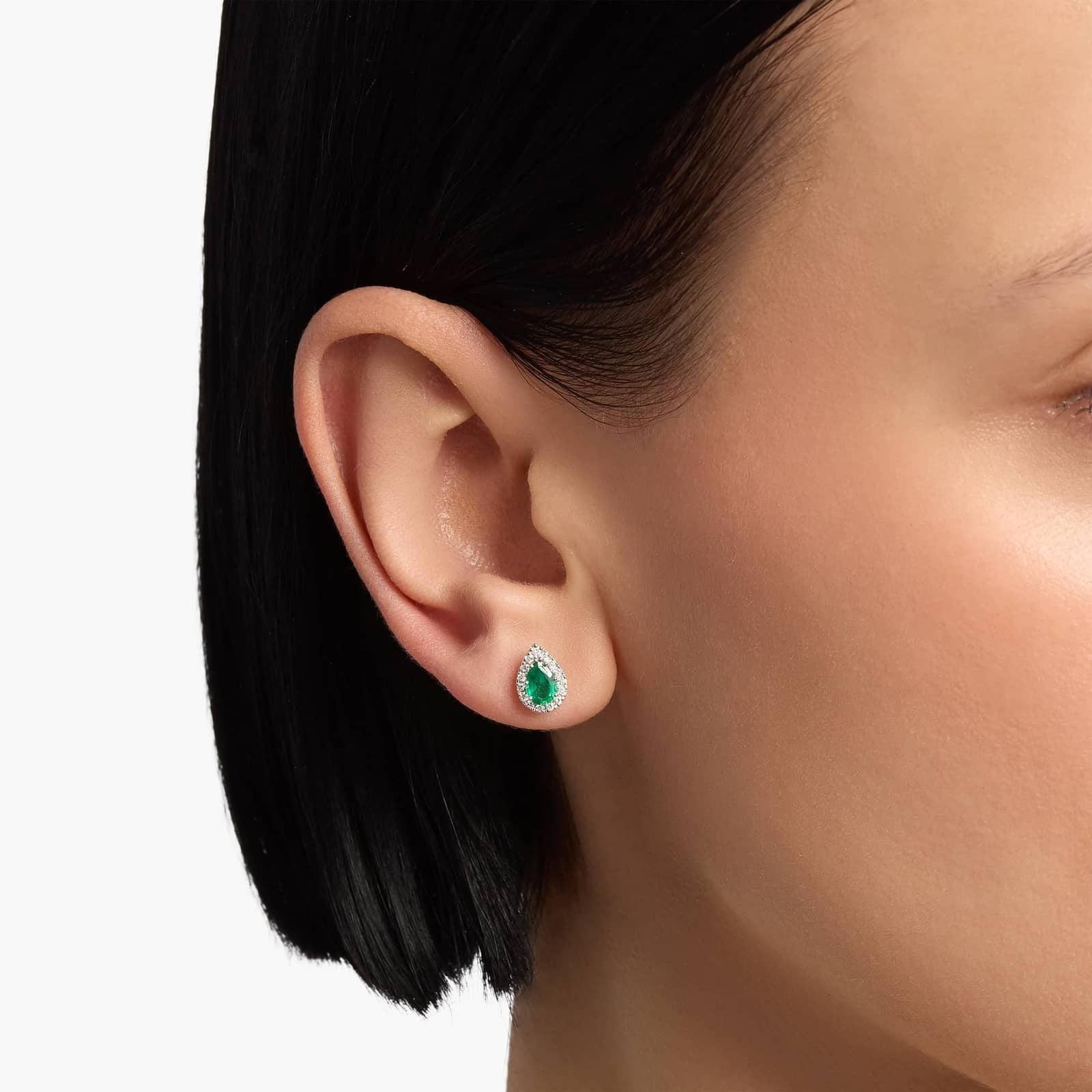 Pear-Shaped Emerald Stud Earrings with Diamond Halo in 14k White Gold (6x4mm)