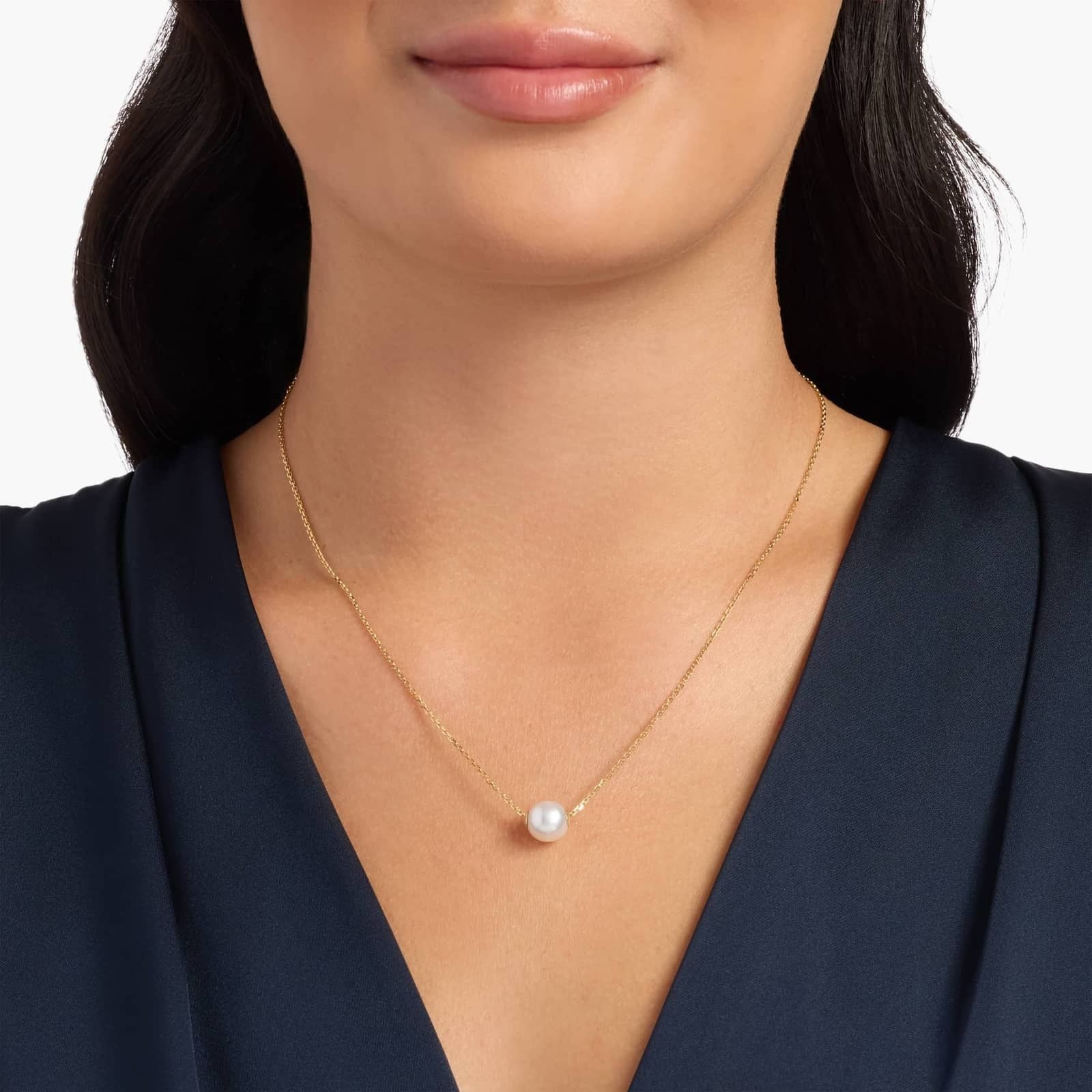 Single South Sea Pearl Station Pendant in 14K Yellow Gold (9-10 mm)