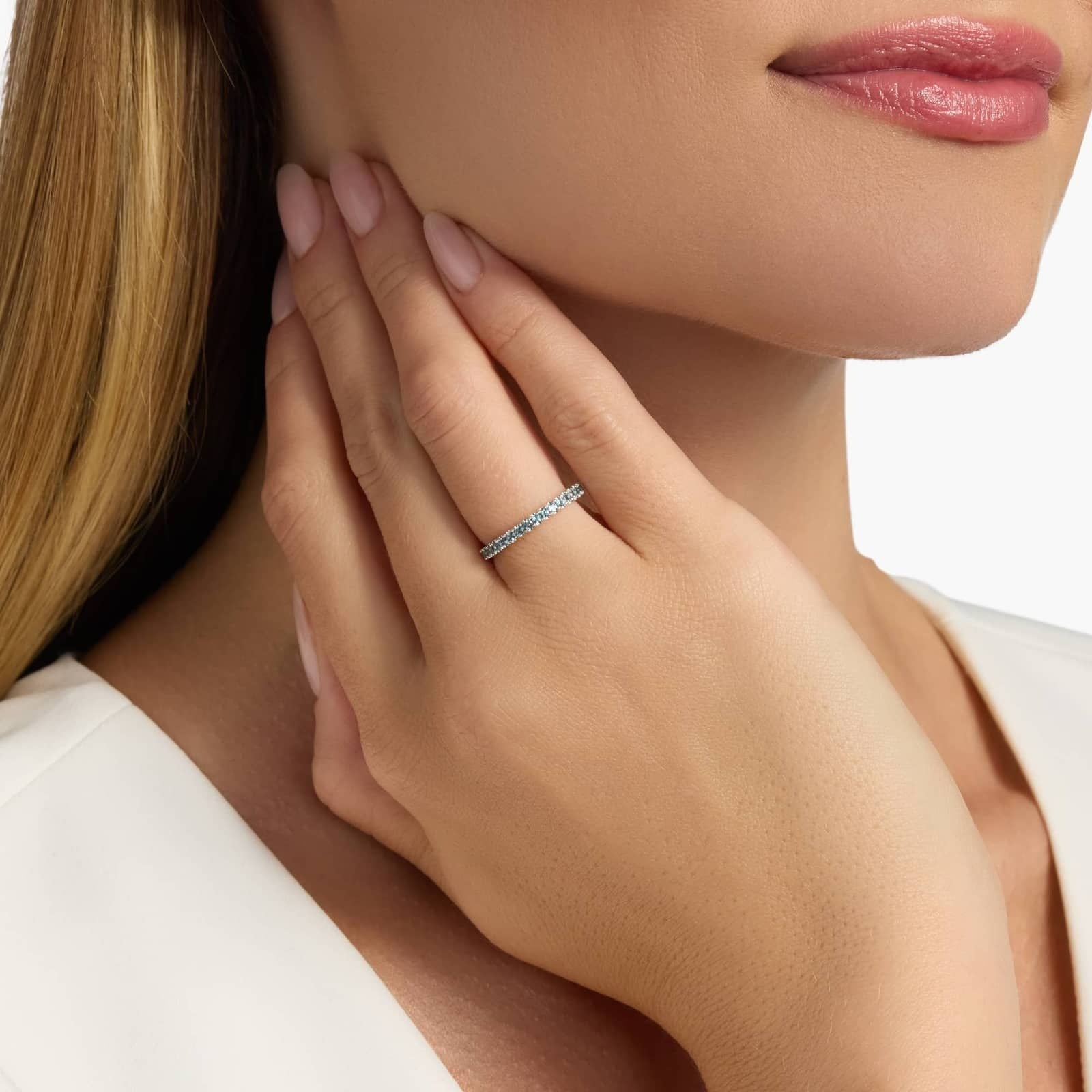 Riviera Pavé Blue Topaz Ring in 14k White Gold (1.5mm)