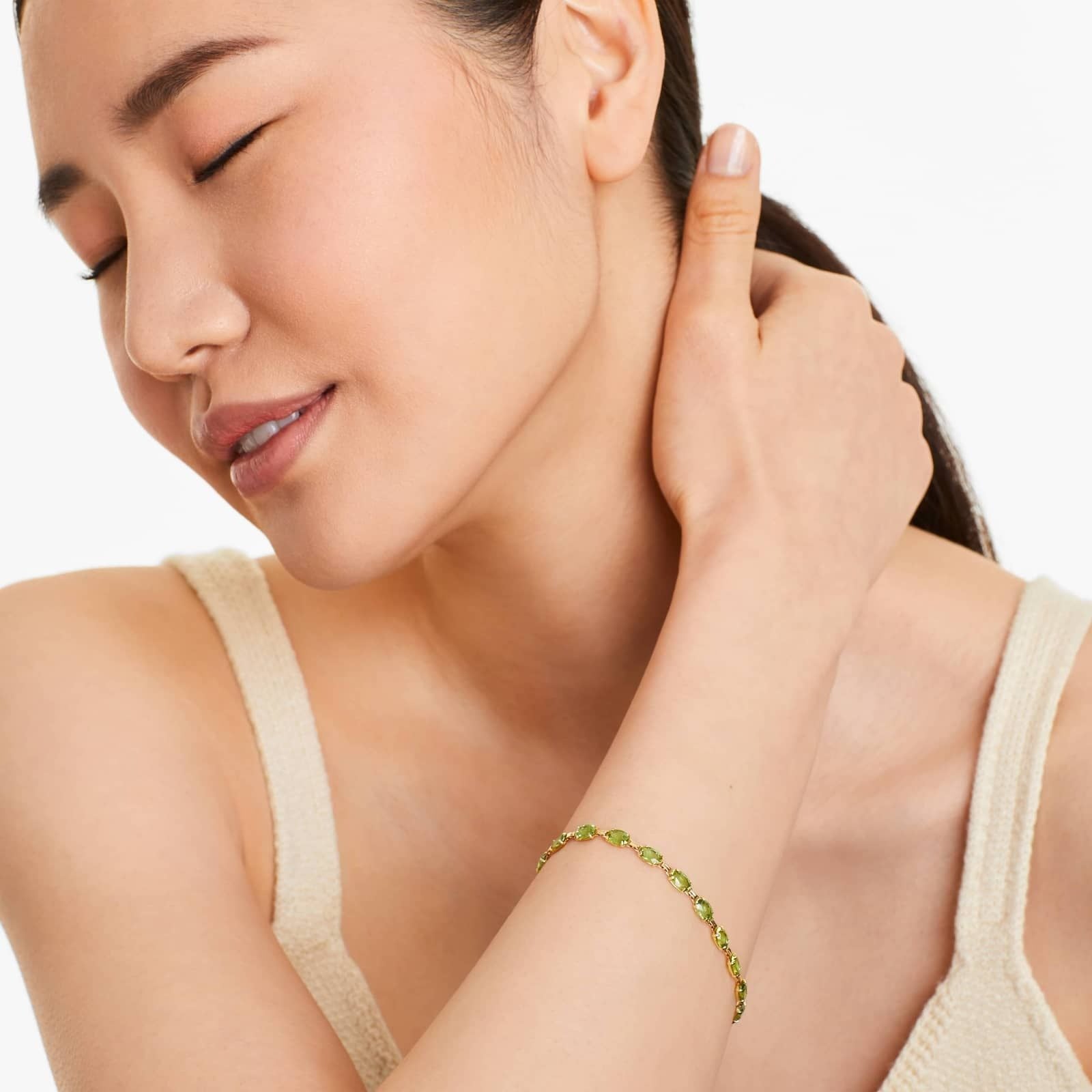 Peridot Line Bracelet In 14K Yellow Gold